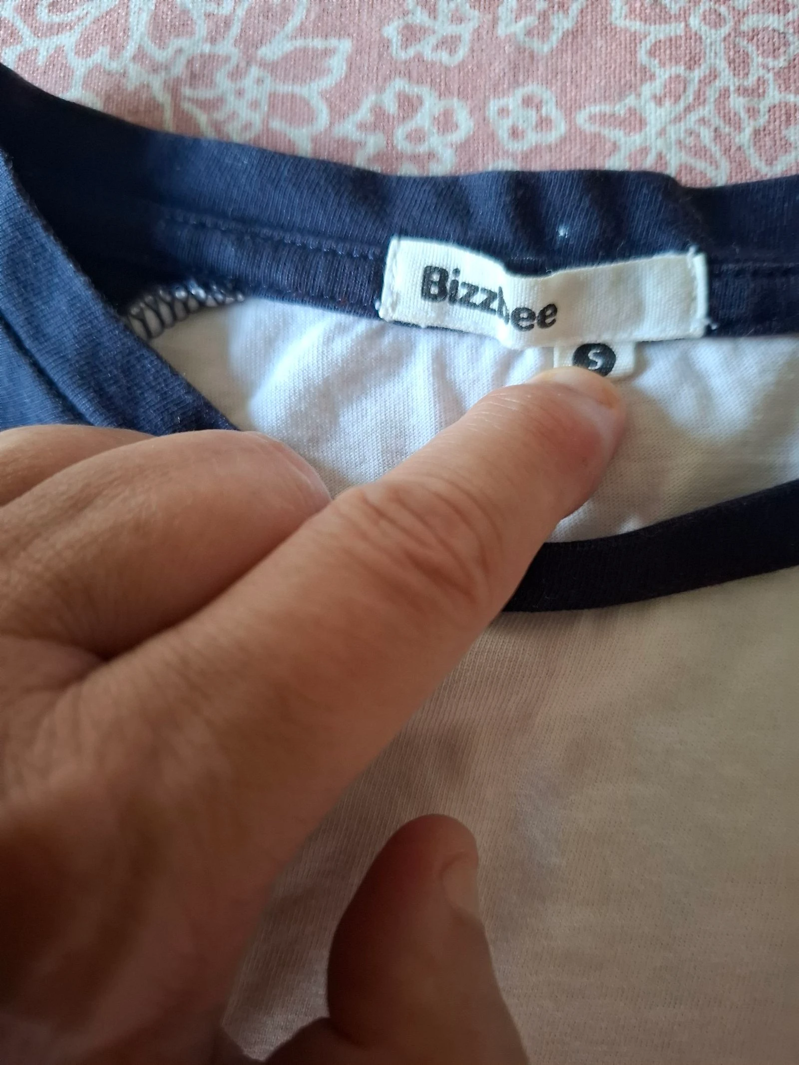 Camiseta básica, limpia, cuidada, rápida, todo planchado – photo 3
